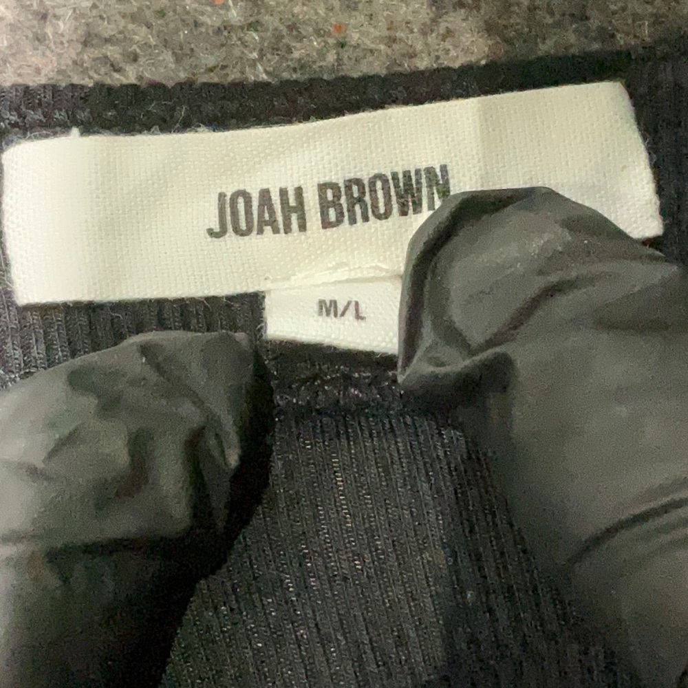 Joah Brown Invisible Zip Long Sleeve Top - Picture 9 of 10